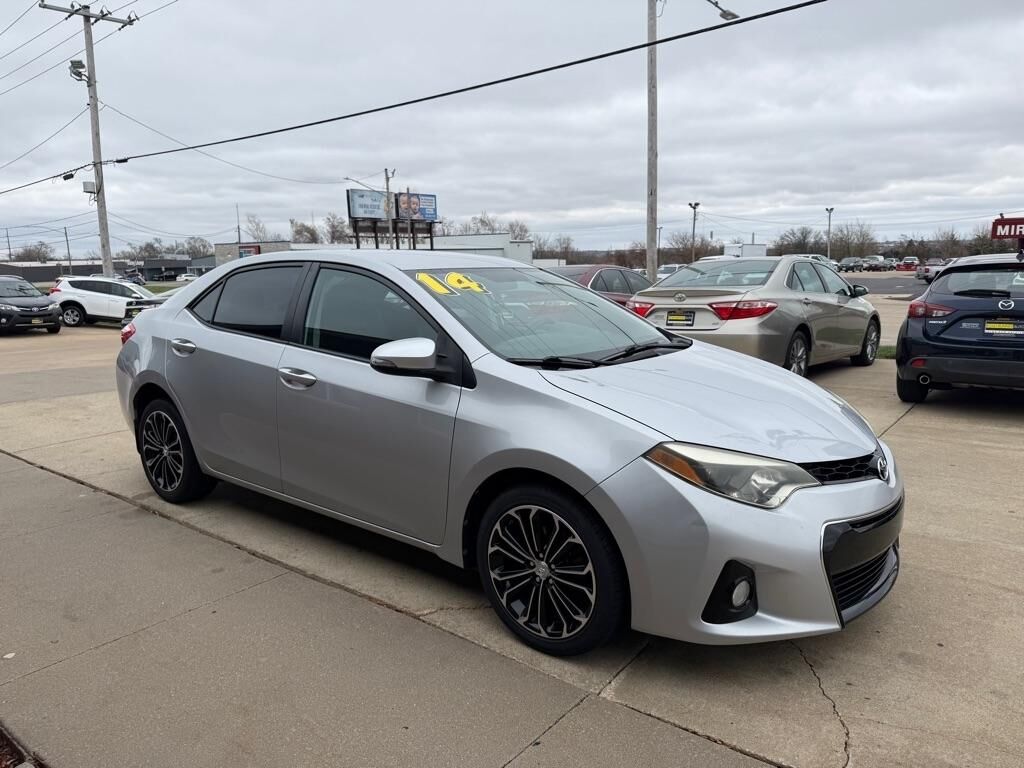 2014 TOYOTA Corolla