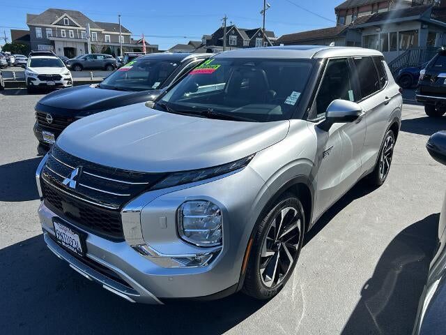 2024 MITSUBISHI Outlander