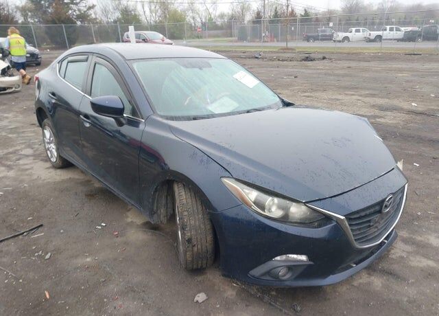 2015 MAZDA Mazda3