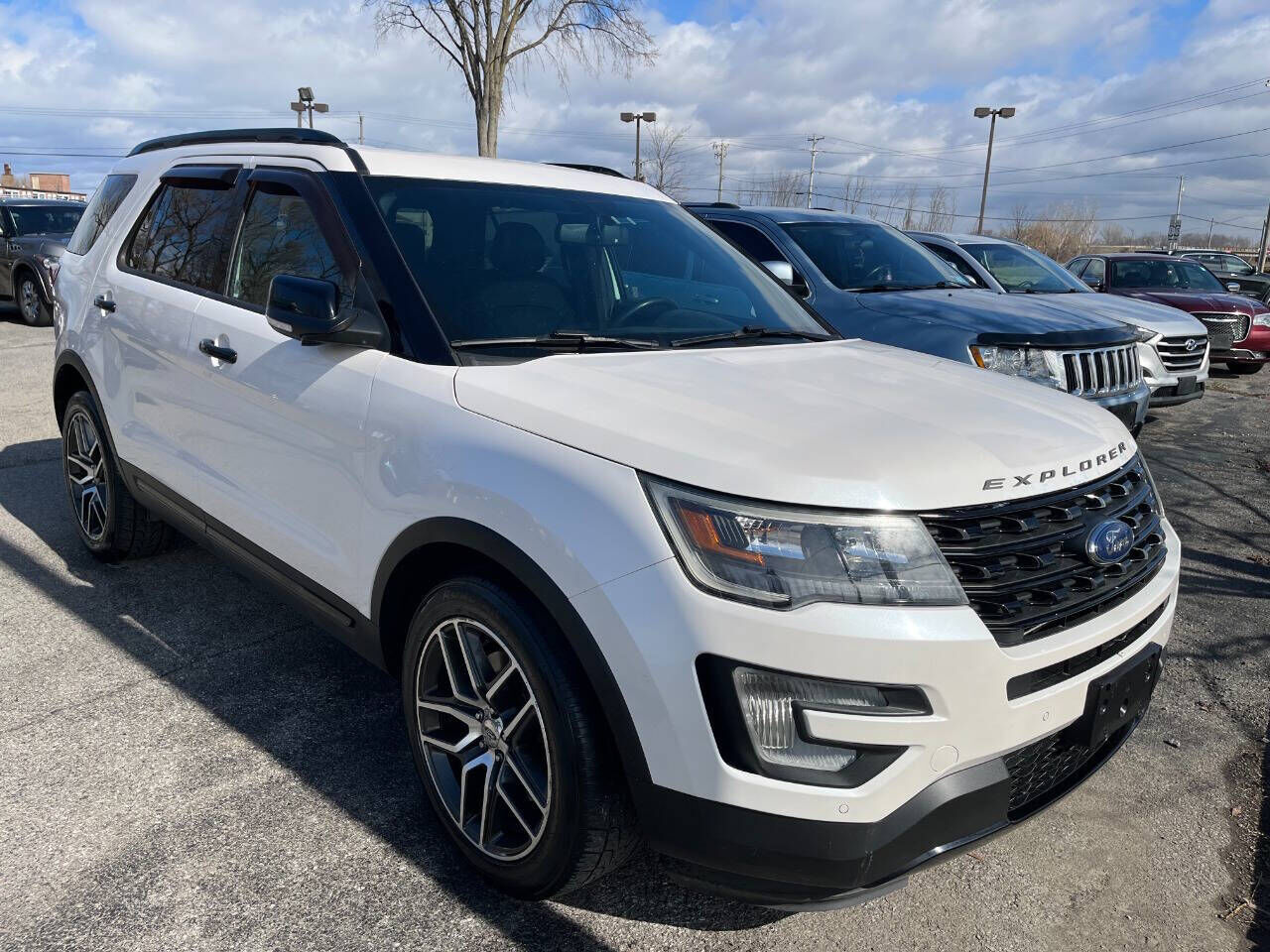 2017 FORD Explorer