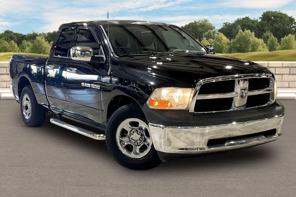 2012 DODGE Ram