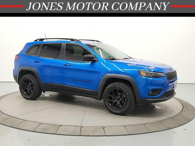 2022 JEEP Cherokee