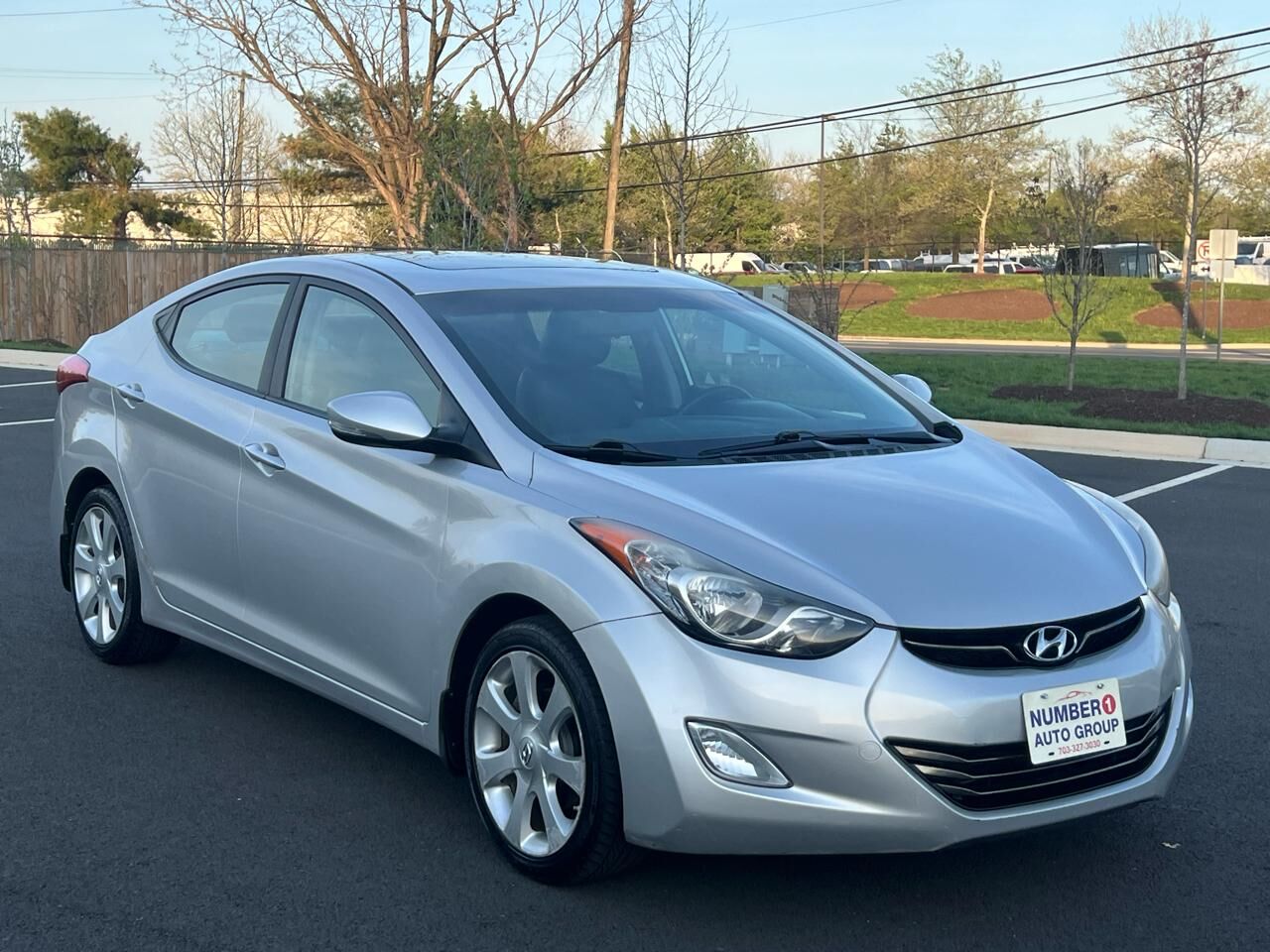 2012 HYUNDAI Elantra