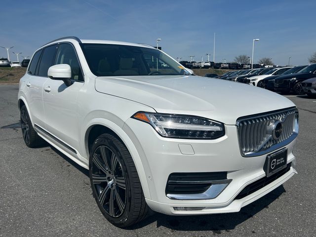 2023 VOLVO XC90