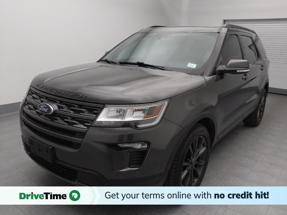 2018 FORD Explorer