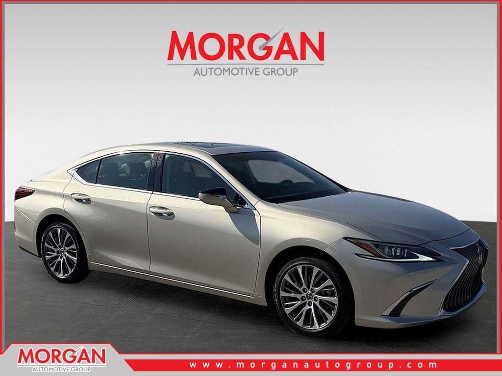 2019 LEXUS ES