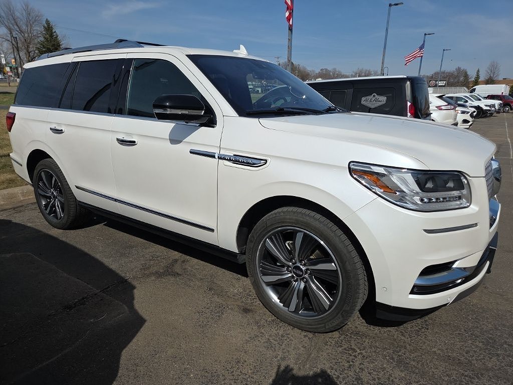2019 LINCOLN Navigator