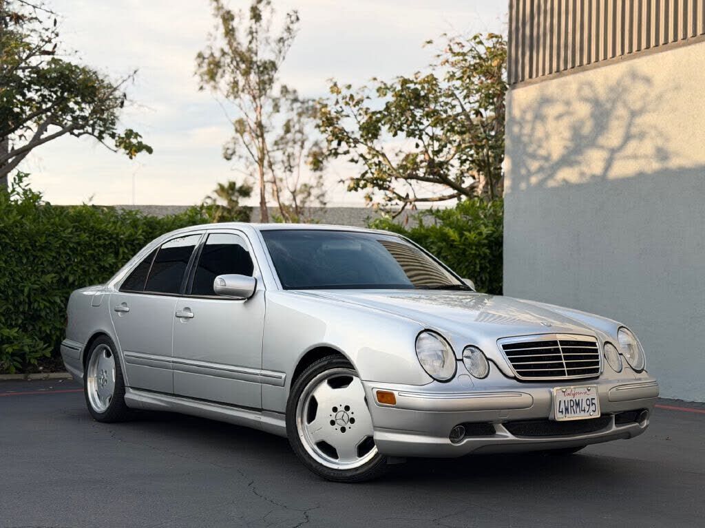 2002 MERCEDES-BENZ E-Class