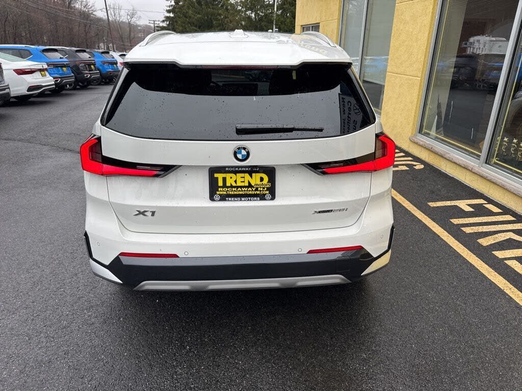 2025 BMW X1