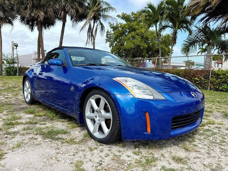 2005 NISSAN 350Z