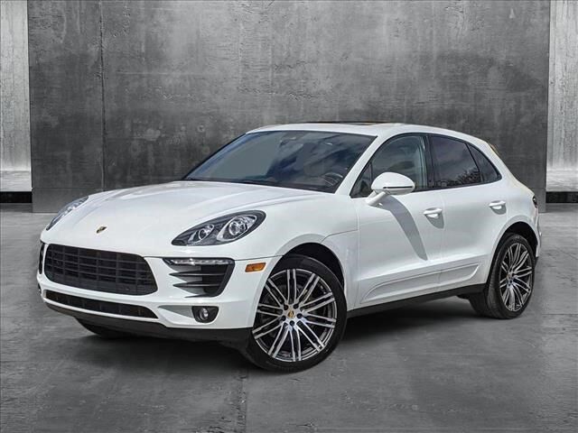 2017 PORSCHE Macan