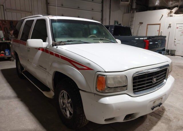 2000 CADILLAC Escalade