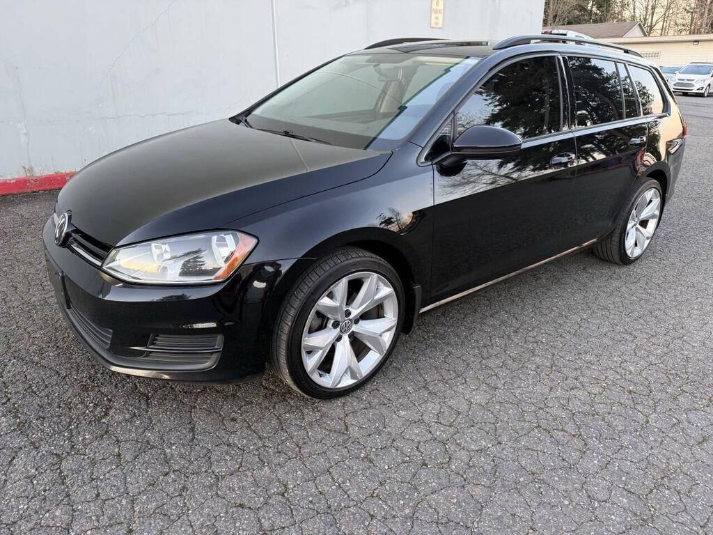 2017 VOLKSWAGEN Golf SportWagen