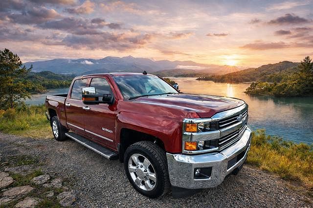 2018 CHEVROLET Silverado