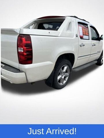 2013 CHEVROLET Avalanche