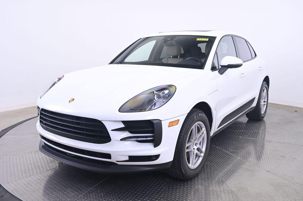 2019 PORSCHE Macan