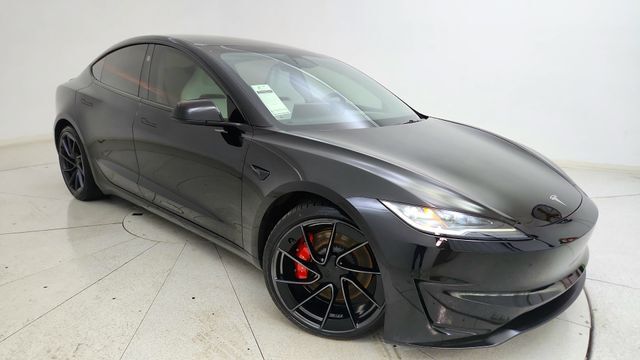 2024 TESLA Model 3