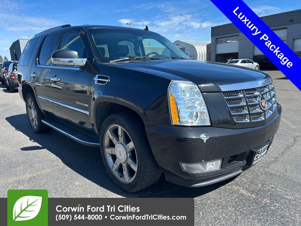 2013 CADILLAC Escalade