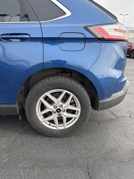 2023 FORD Edge