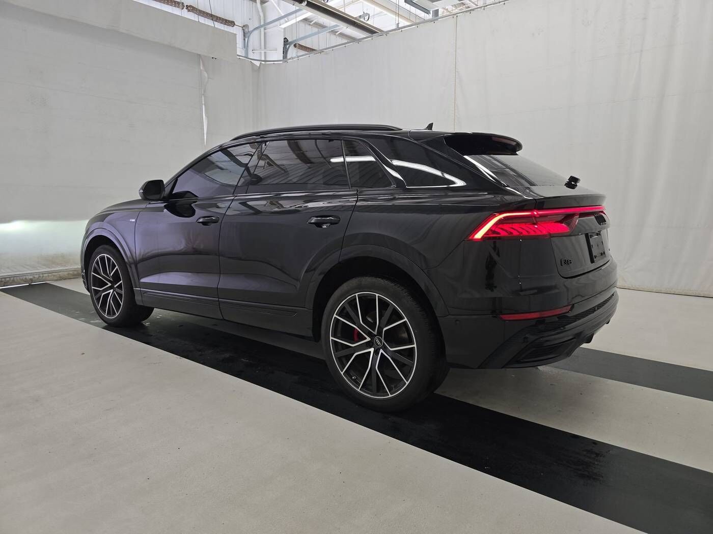 2023 Audi Q8