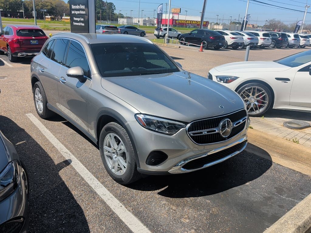 2023 MERCEDES-BENZ GLC-Class