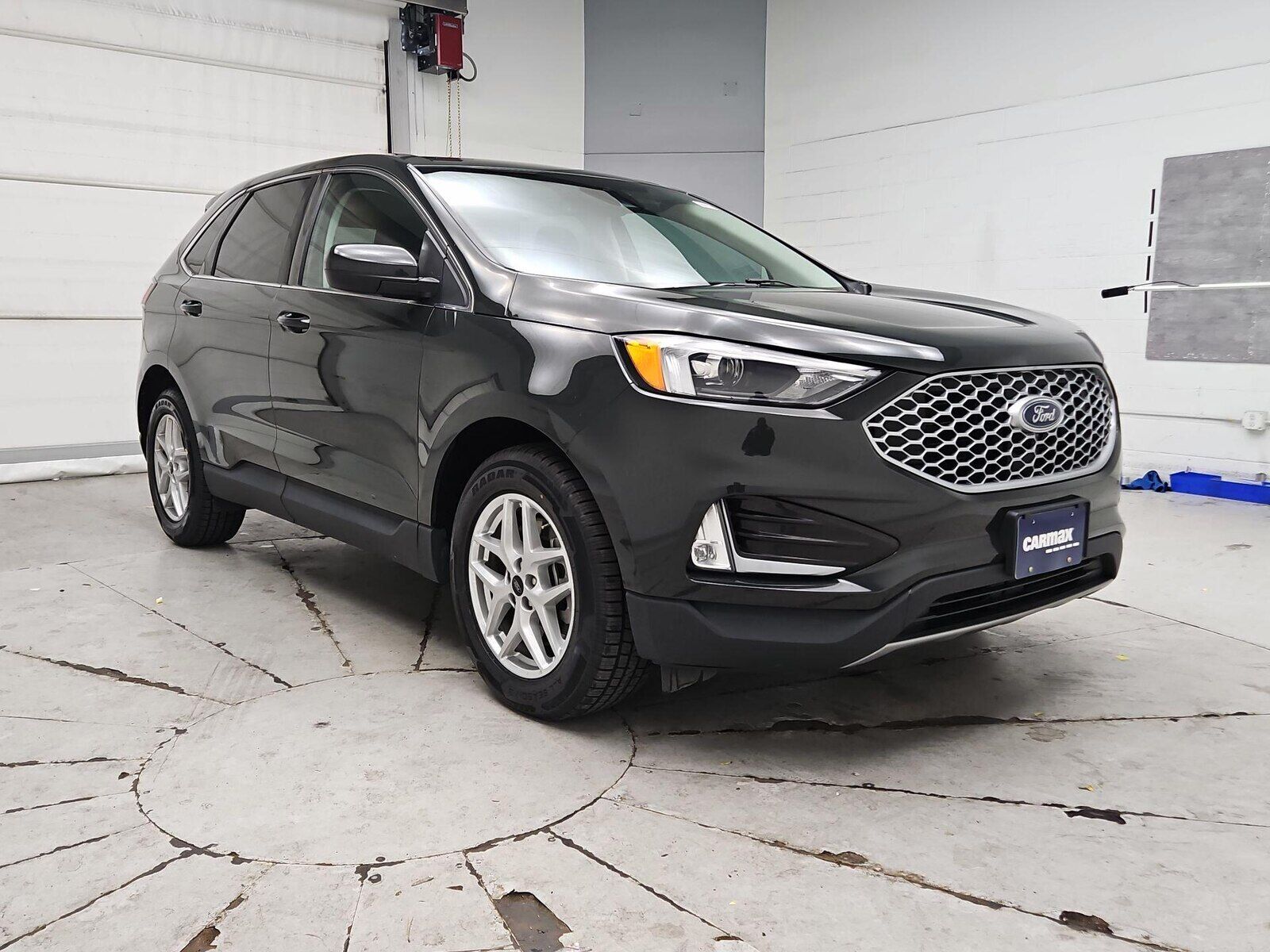 2023 FORD Edge