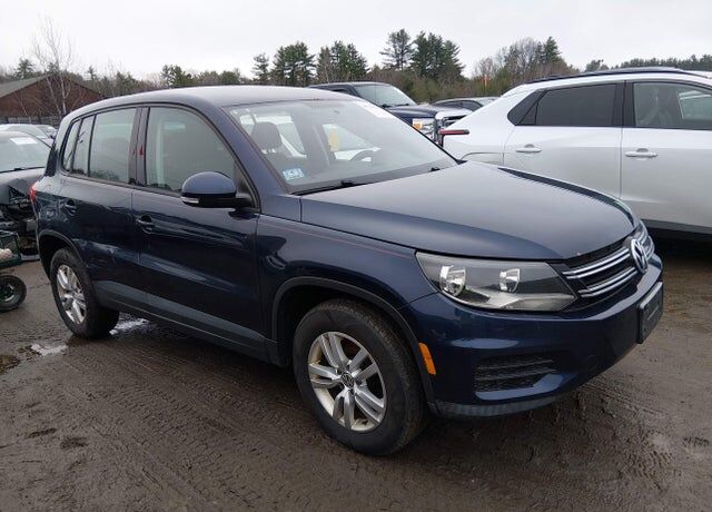 2012 VOLKSWAGEN Tiguan