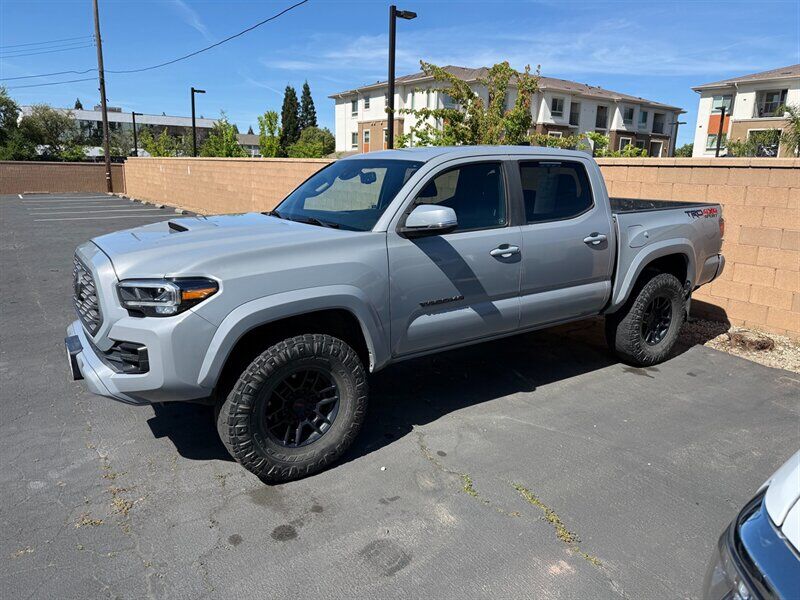 2021 TOYOTA Tacoma