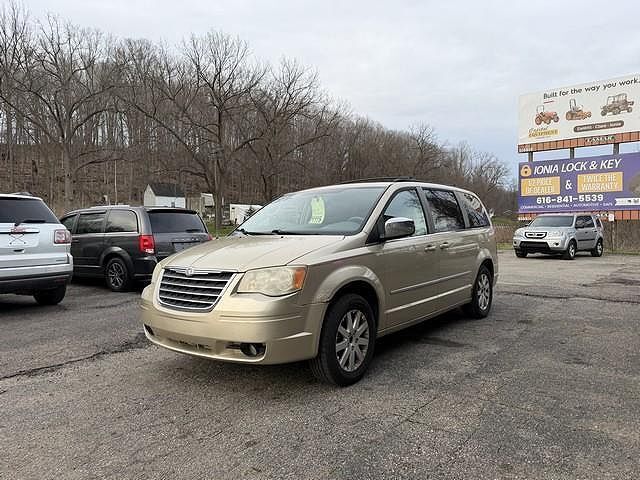 2010 CHRYSLER Town and Country