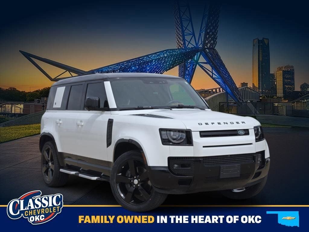 2024 LAND ROVER Defender