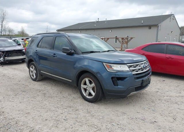 2018 FORD Explorer