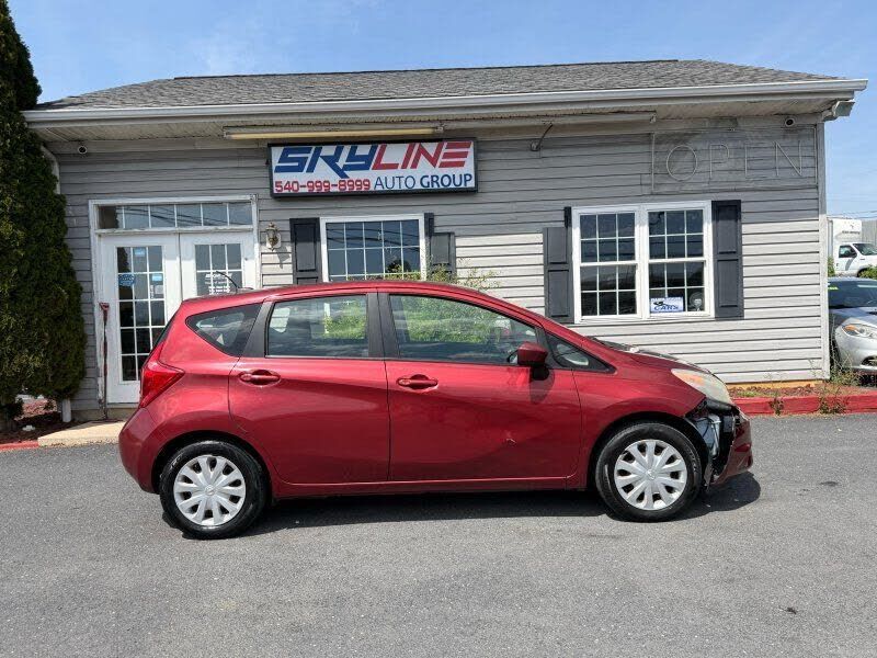 2016 NISSAN Versa