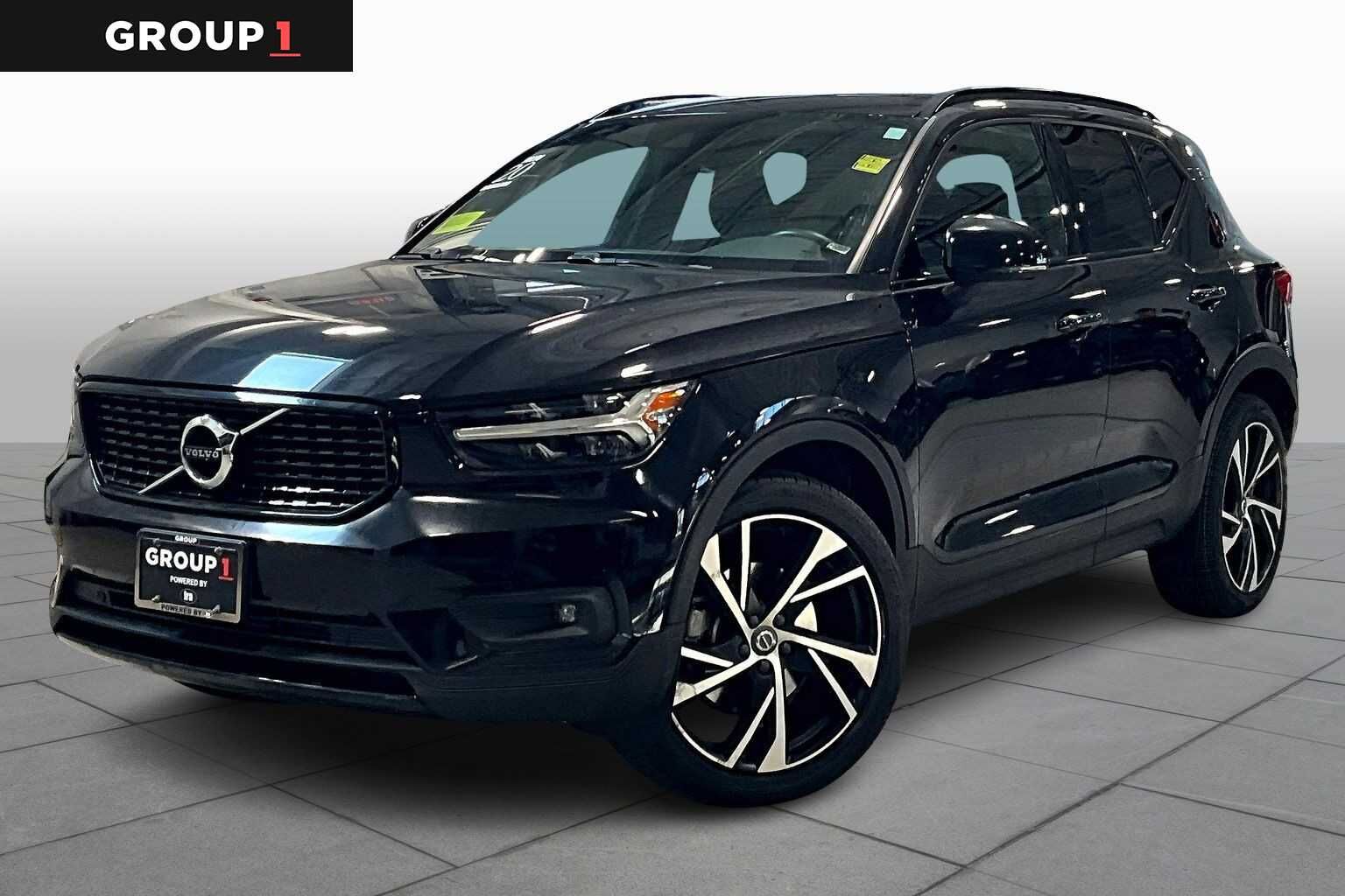 2020 VOLVO XC40