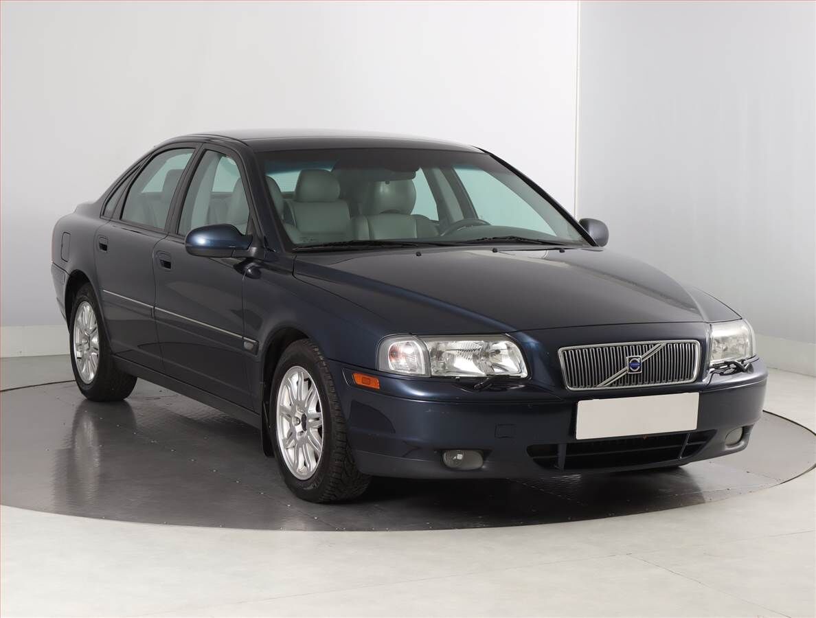 2003 VOLVO S80
