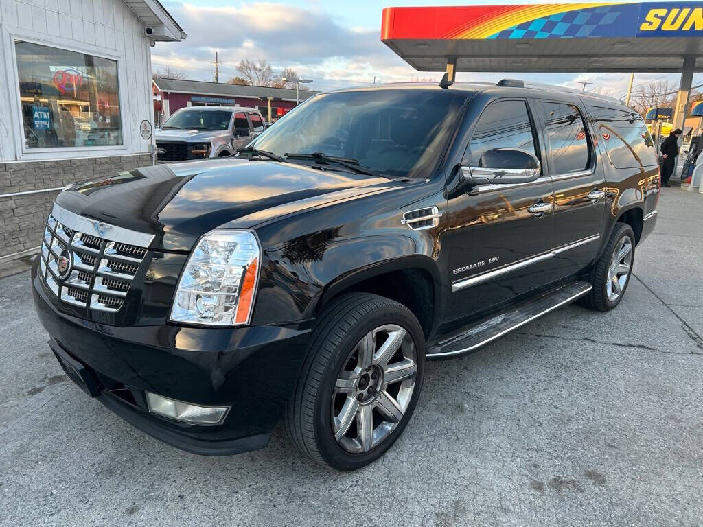 2013 CADILLAC Escalade