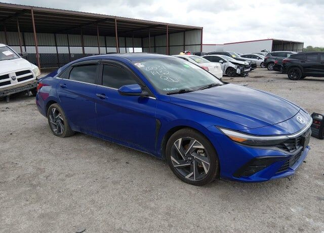 2024 HYUNDAI Elantra