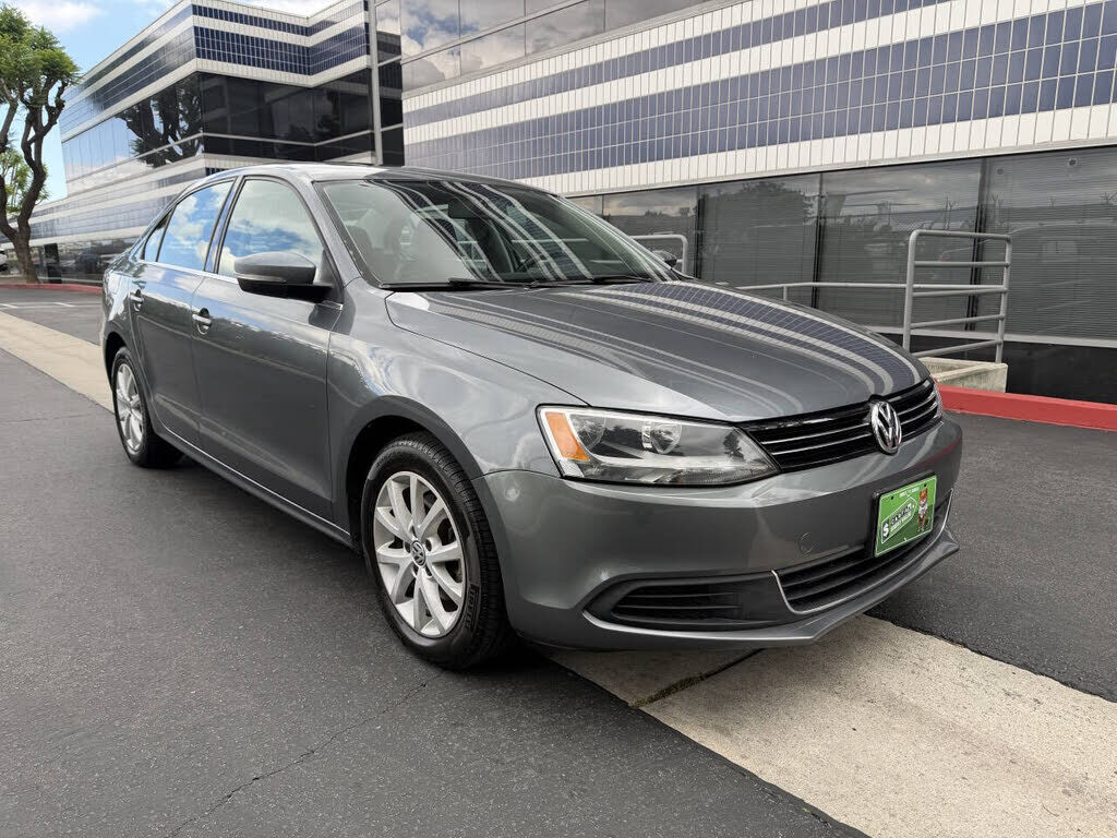 2013 VOLKSWAGEN Jetta