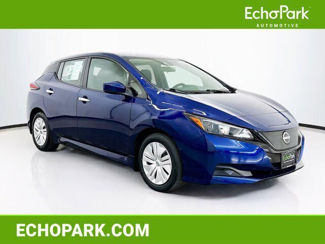 2025 NISSAN Leaf
