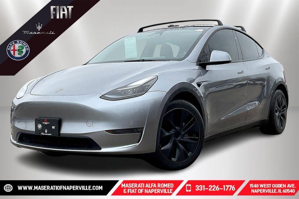 2024 TESLA Model Y