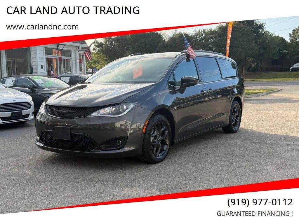 2019 CHRYSLER Pacifica