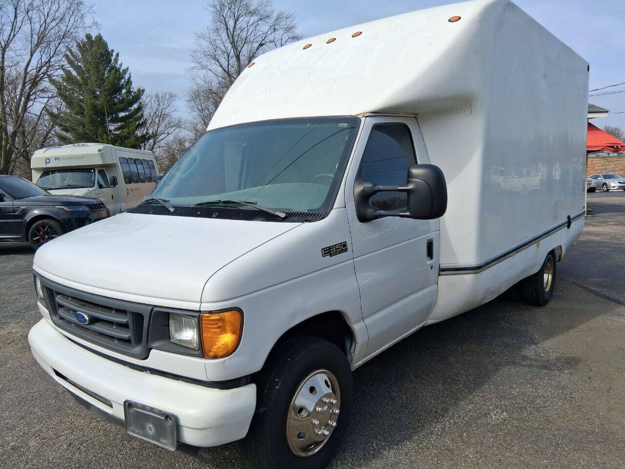2005 FORD E-350