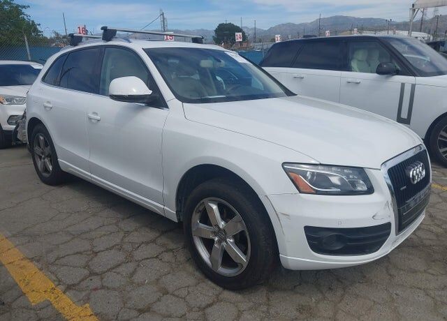 2010 AUDI Q5