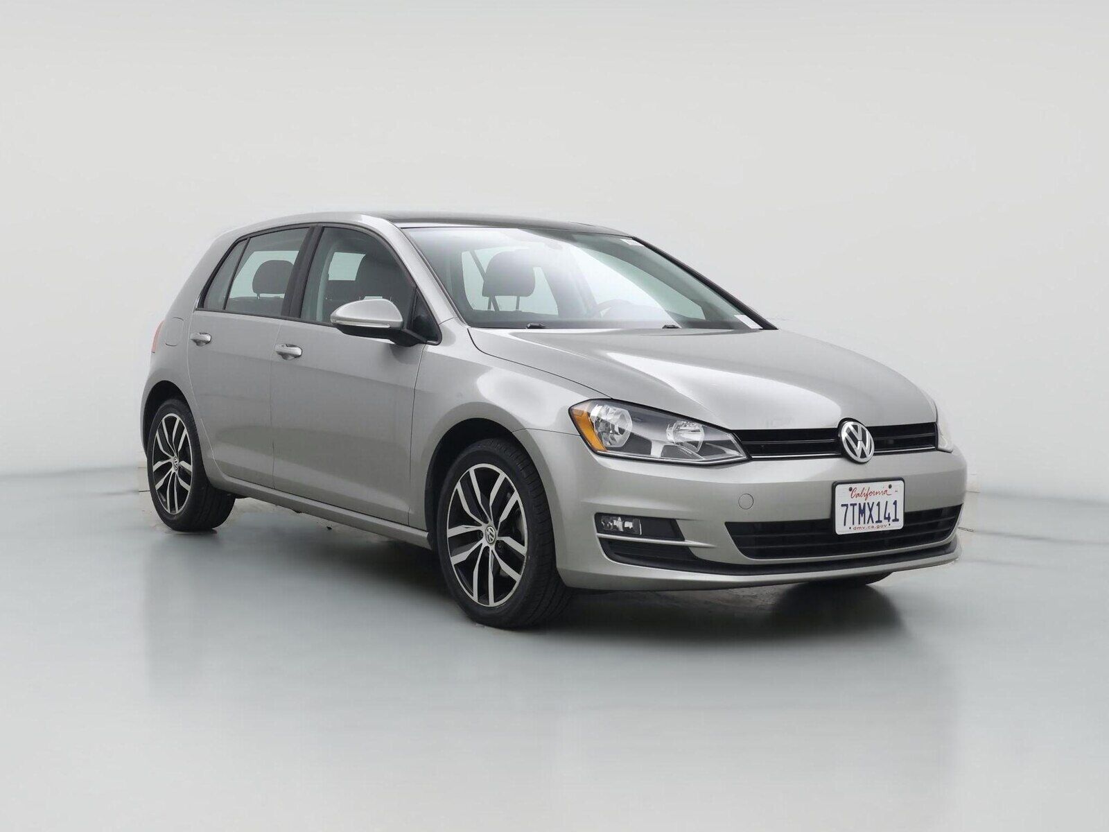 2016 VOLKSWAGEN Golf