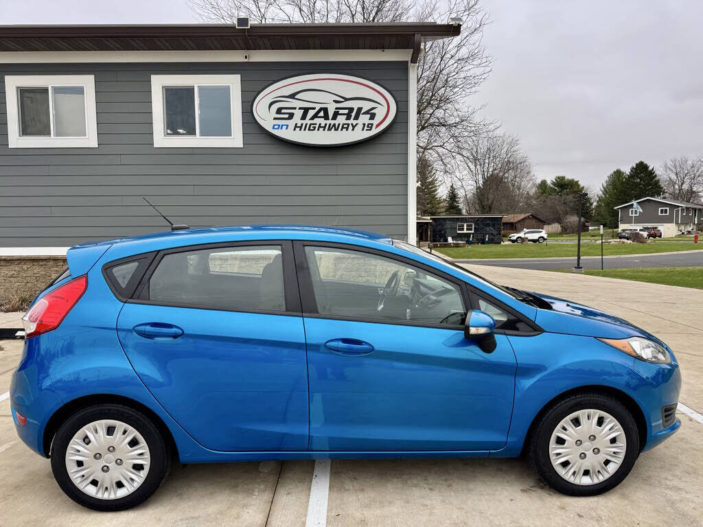 2015 FORD Fiesta