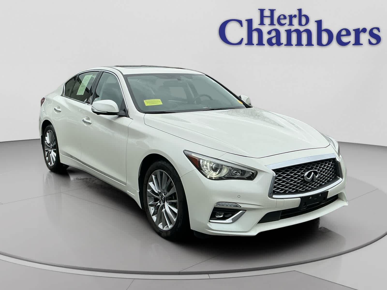 2022 INFINITI Q50