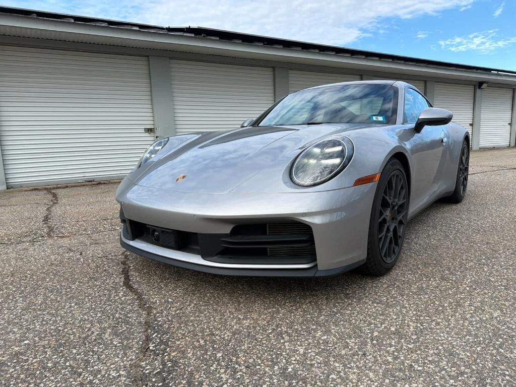 2025 PORSCHE 911