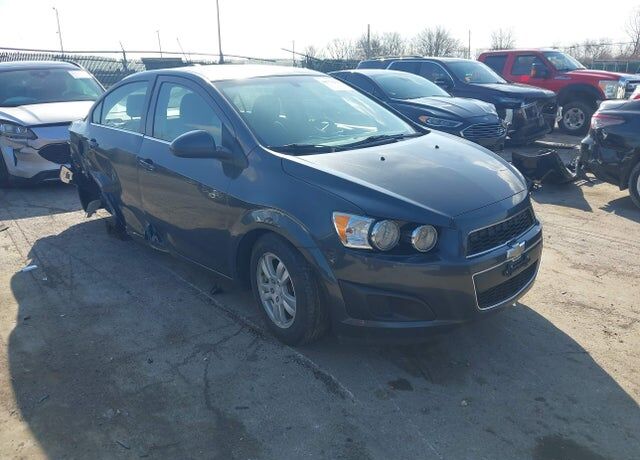 2016 CHEVROLET Sonic