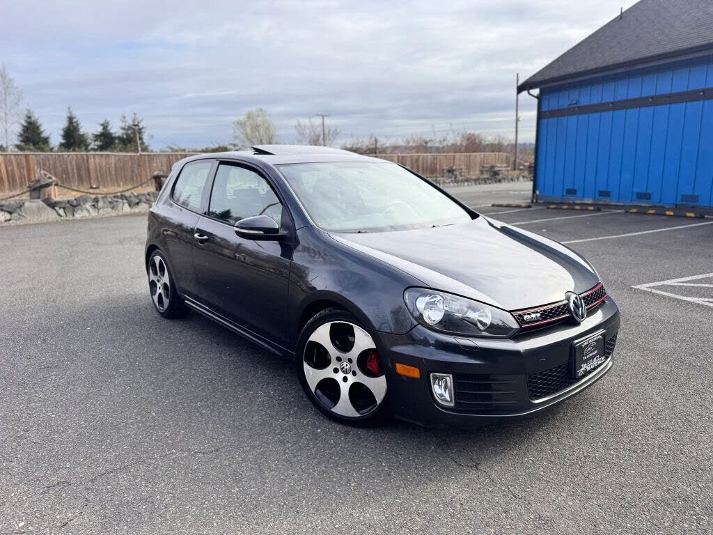 2010 VOLKSWAGEN GTI