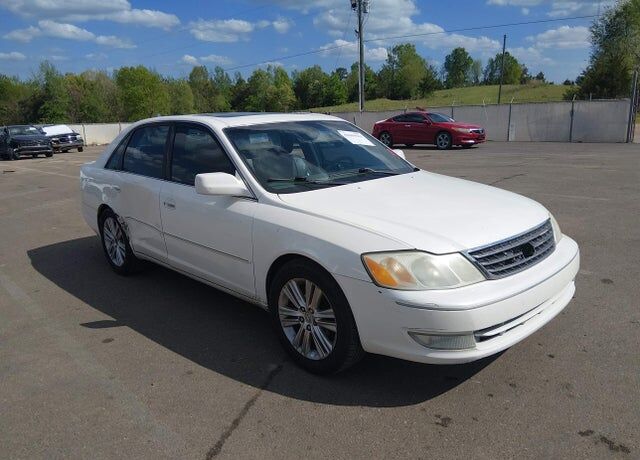 2003 TOYOTA Avalon