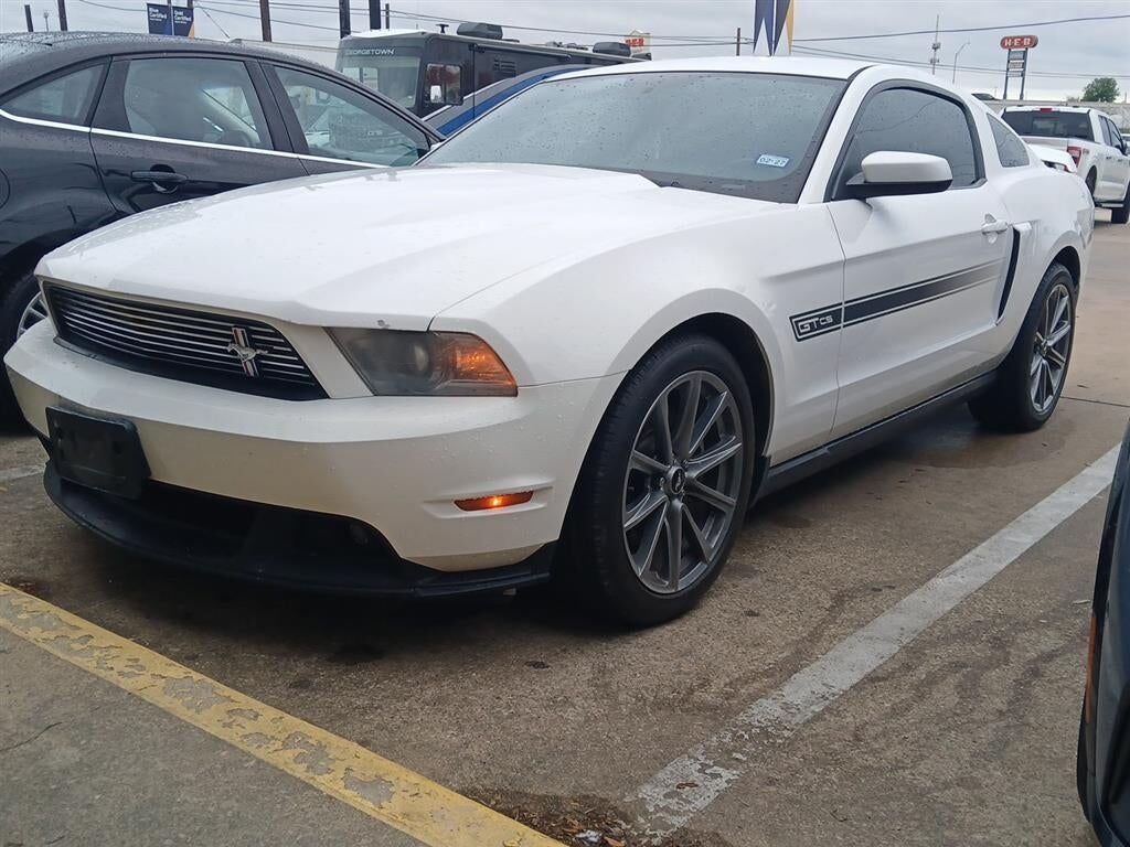 2011 FORD Mustang